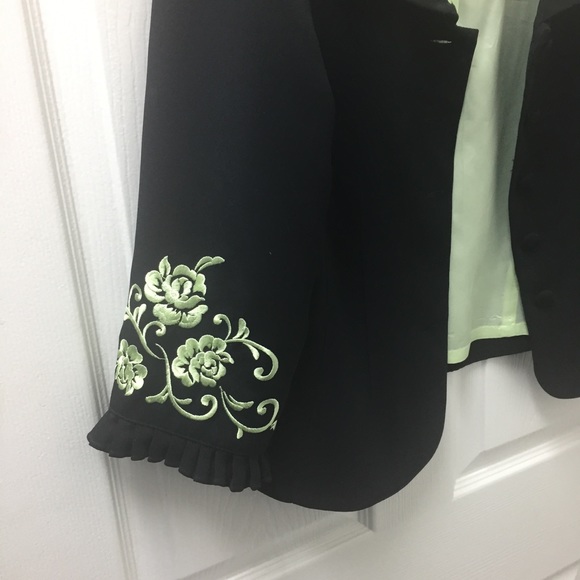 Plaza Smith Women's Black Dress Jacket - Picture 5 of 6